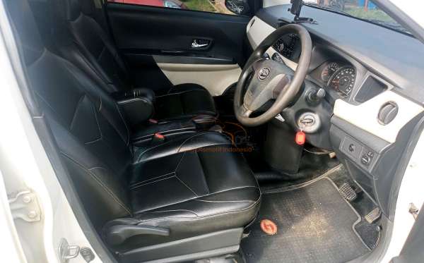 DAIHATSU SIGRA R