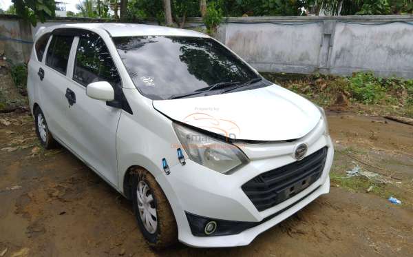 DAIHATSU  SIGRA  M