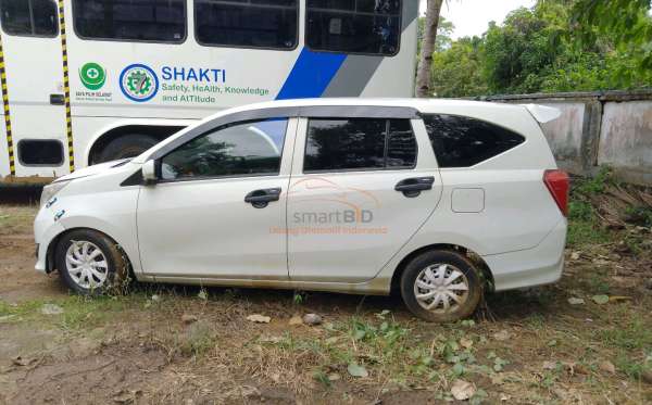 DAIHATSU  SIGRA  M
