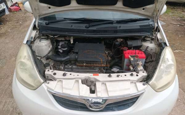 DAIHATSU SIRION