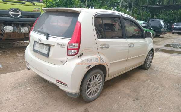 DAIHATSU SIRION