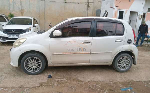 DAIHATSU SIRION