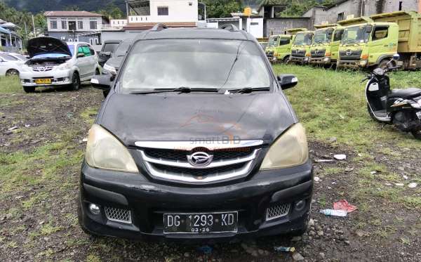 DAIHATSU XENIA
