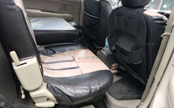 DAIHATSU XENIA
