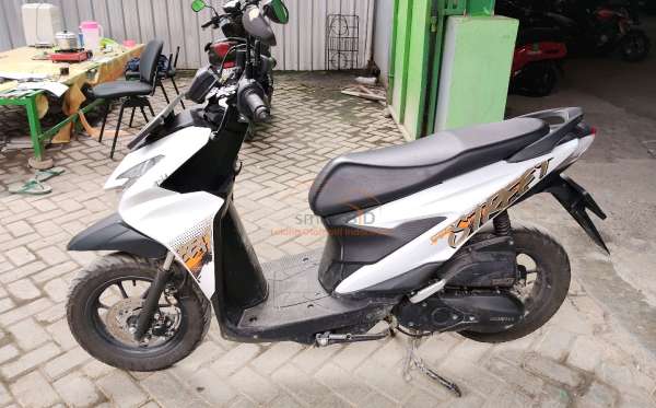 HONDA BEAT STREET