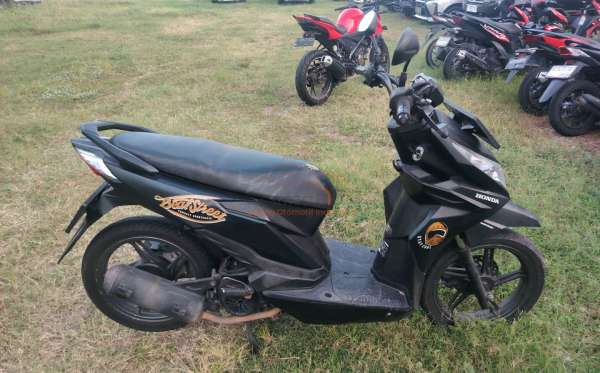 HONDA  BEAT STREET