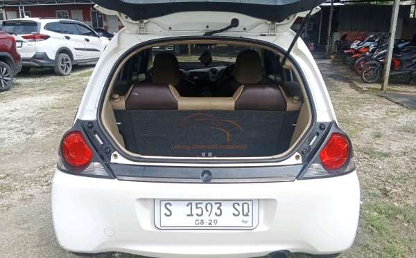 HONDA  BRIO  DD2 1.3 E