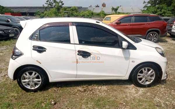 HONDA  BRIO  DD2 1.3 E