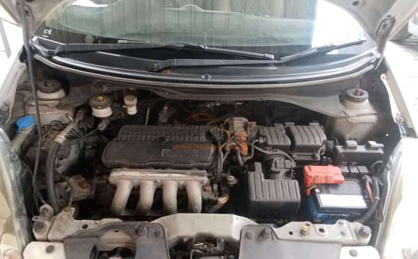 HONDA  BRIO  DD2 1.3 E