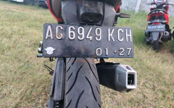 HONDA  CB 150 R