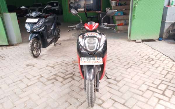HONDA  GENIO