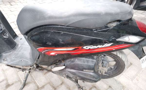 HONDA  GENIO