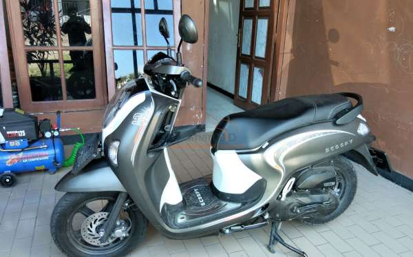 HONDA  SCOOPY