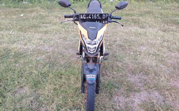 HONDA SONIC 150 R