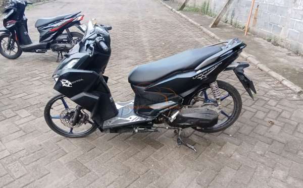 HONDA  VARIO 160