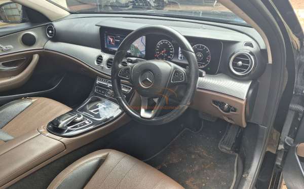 MERCEDES BENZ E 250 CGI