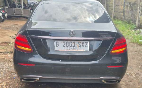 MERCEDES BENZ E 250 CGI