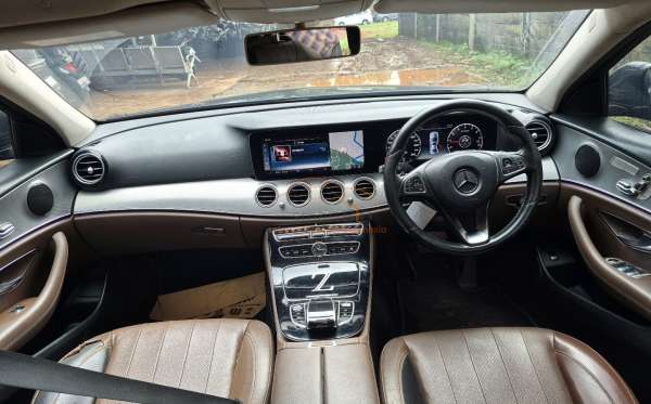 MERCEDES BENZ E 250 CGI