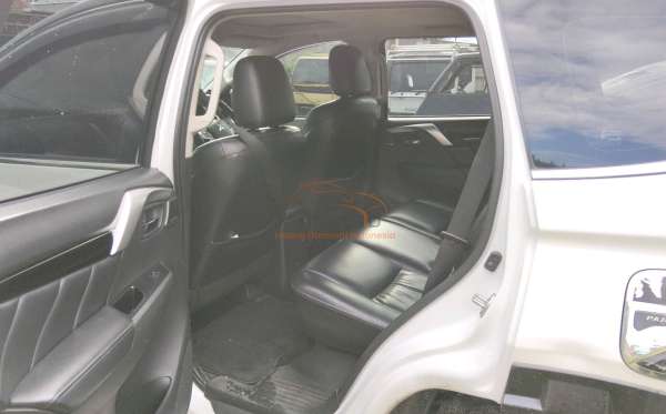 MITSUBISHI PAJERO SPORT DAKAR 2.4 (4x2) AT