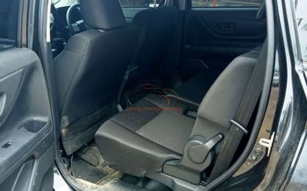 TOYOTA AVANZA 1.3 E
