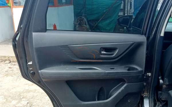 TOYOTA AVANZA 1.3 E