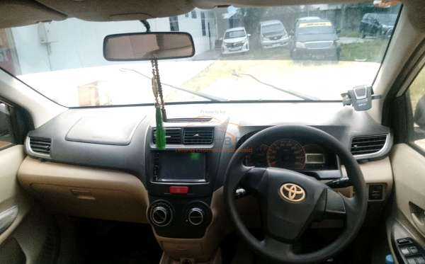 TOYOTA AVANZA 1.3 G
