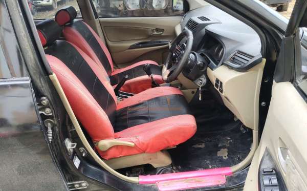 TOYOTA  AVANZA  1.3 G