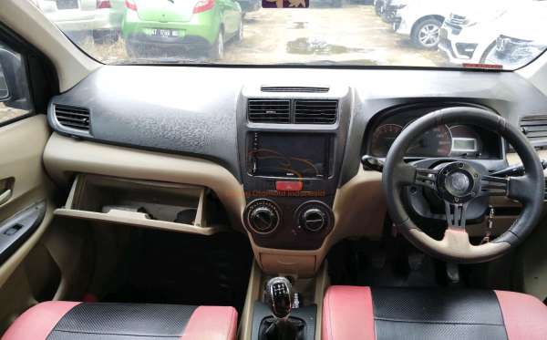 TOYOTA  AVANZA  1.3 G