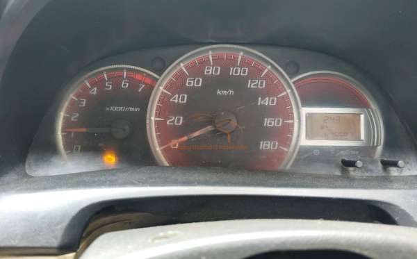 TOYOTA  AVANZA  1.3 G
