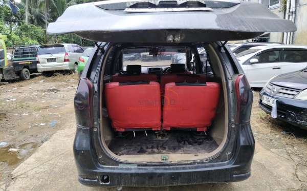 TOYOTA  AVANZA  1.3 G