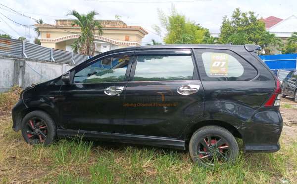 TOYOTA AVANZA