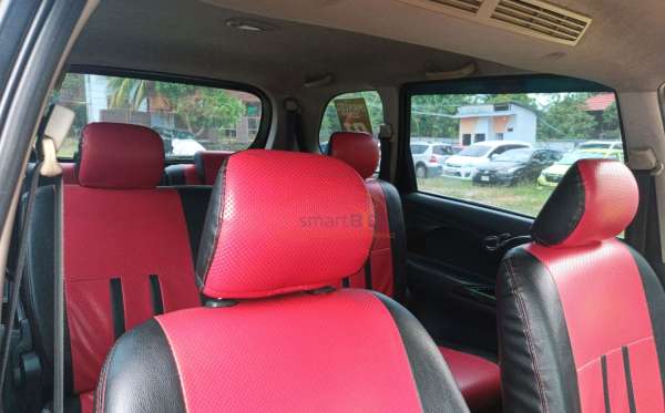 TOYOTA AVANZA