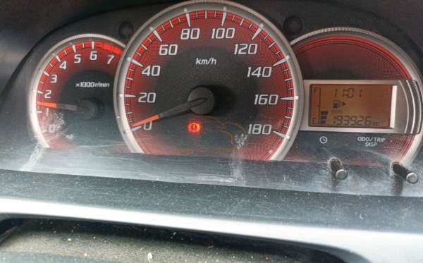 TOYOTA AVANZA
