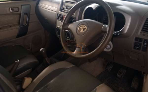 TOYOTA RUSH