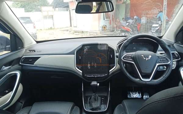 WULING Almaz 1.5LT LUX + SC CVT (4X2) A/T