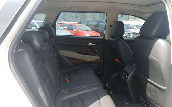 WULING Almaz 1.5LT LUX + SC CVT (4X2) A/T