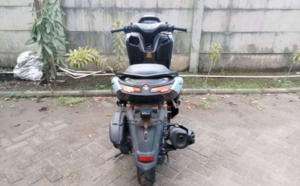 YAMAHA NMAX