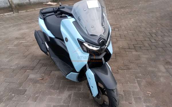YAMAHA NMAX