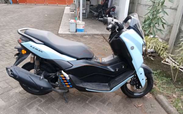 YAMAHA NMAX