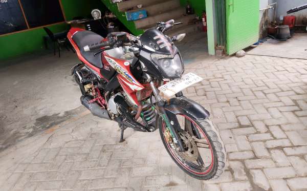 YAMAHA  VIXION