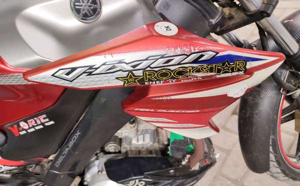 YAMAHA  VIXION