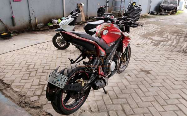 YAMAHA  VIXION