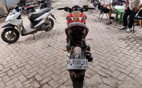YAMAHA  VIXION