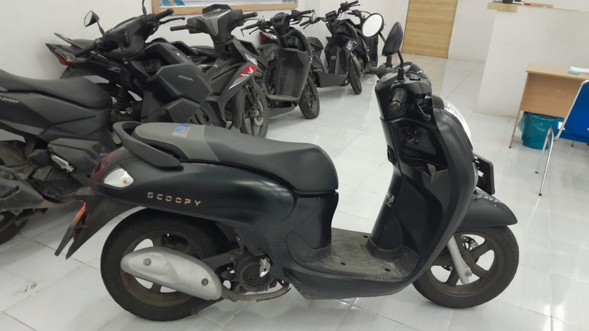 HONDA SCOOPY PRESTIGE
