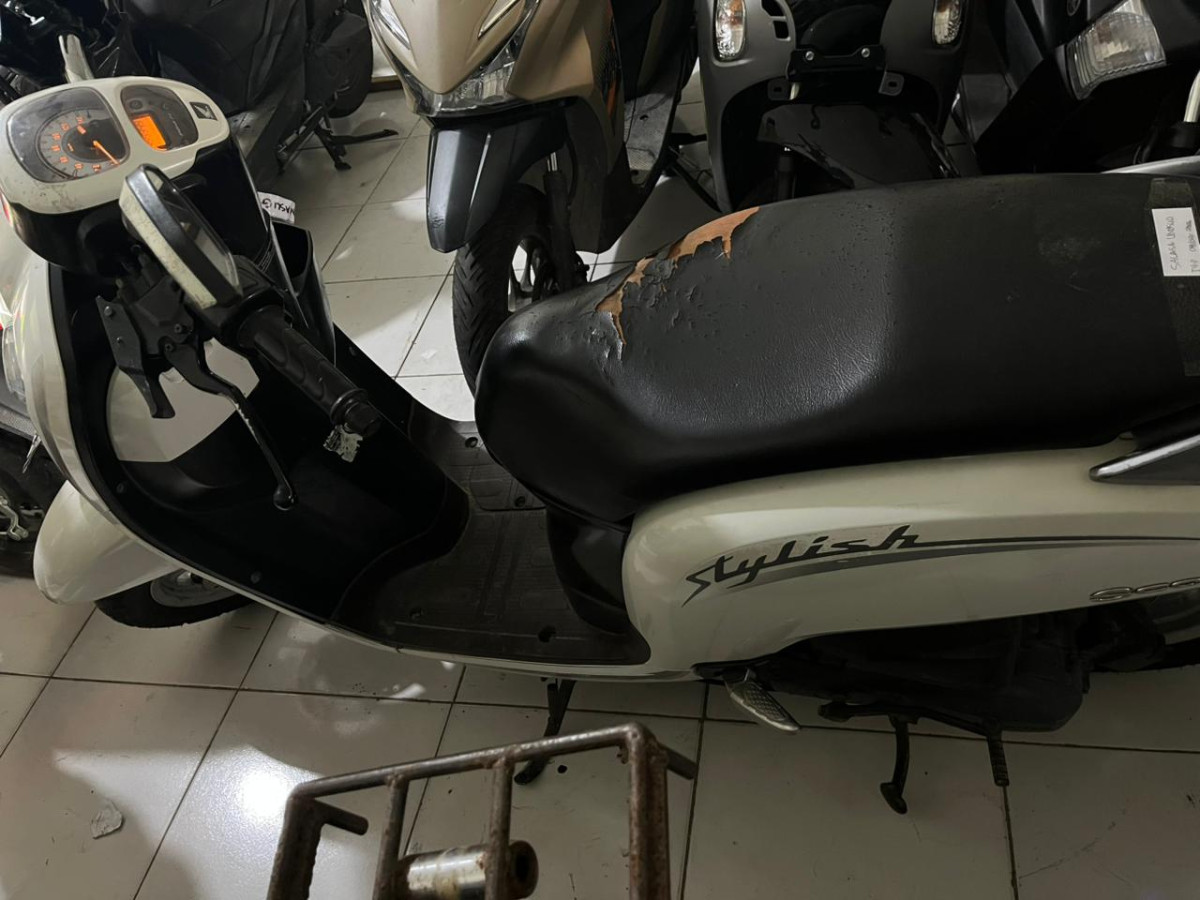 HONDA SCOOPY SPORTY