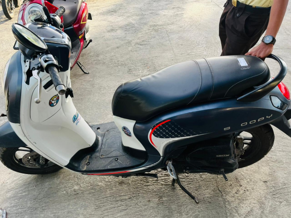 HONDA SCOOPY SPORTY