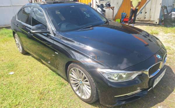 BMW 328i CKD