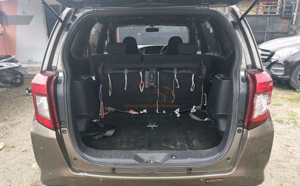 DAIHATSU SIGRA