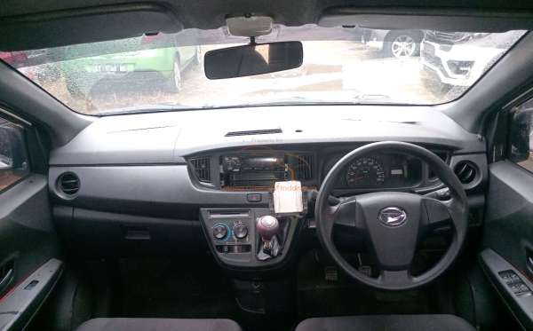 DAIHATSU SIGRA