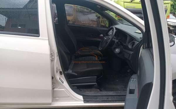 DAIHATSU SIGRA